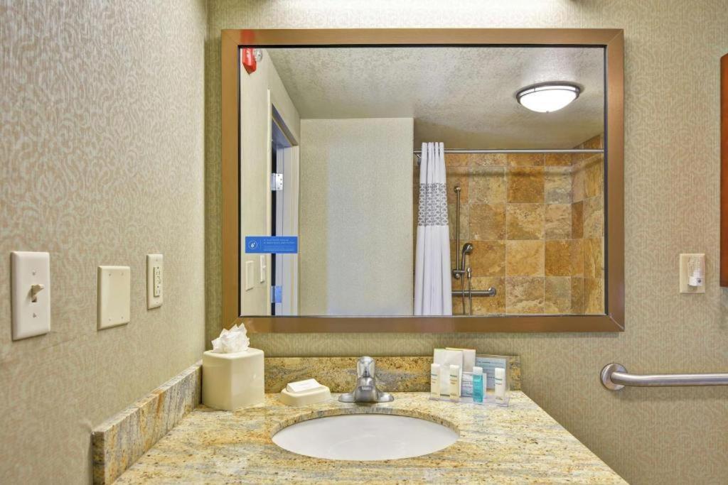 Hampton Inn And Suites New Hartford/Utica Luaran gambar